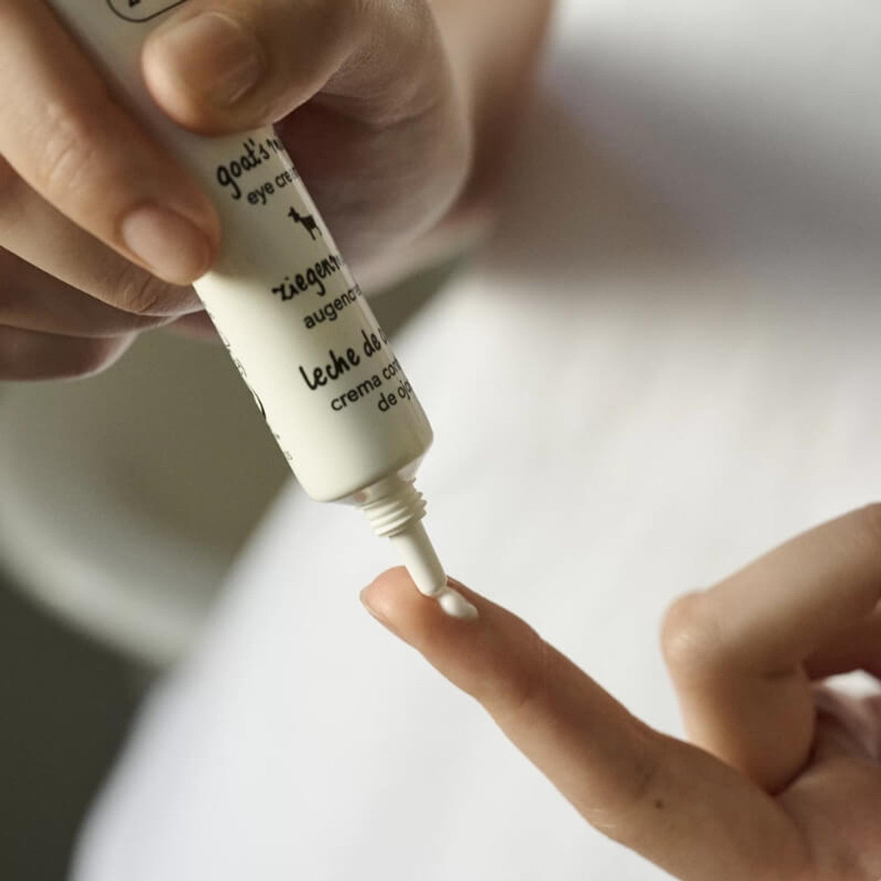 Soins contour des yeux repulpant